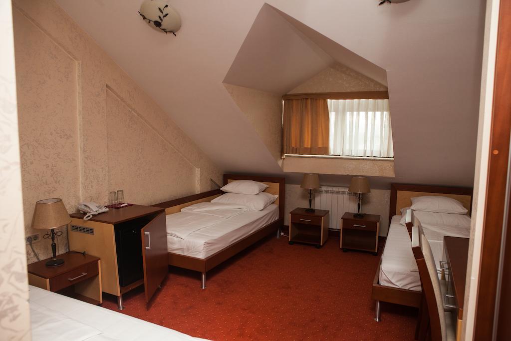 Hotel Marshal Nikšić 部屋 写真